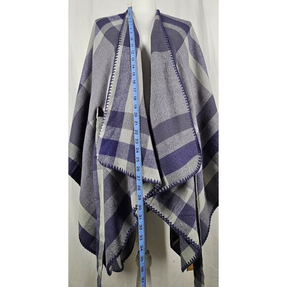 KIT BY EG WOMEN'S PLAID BLUE/GRAY SHAWL WRAP PONCHO SCARF - ONE SIZE FITS ALL - Picture 6 of 7